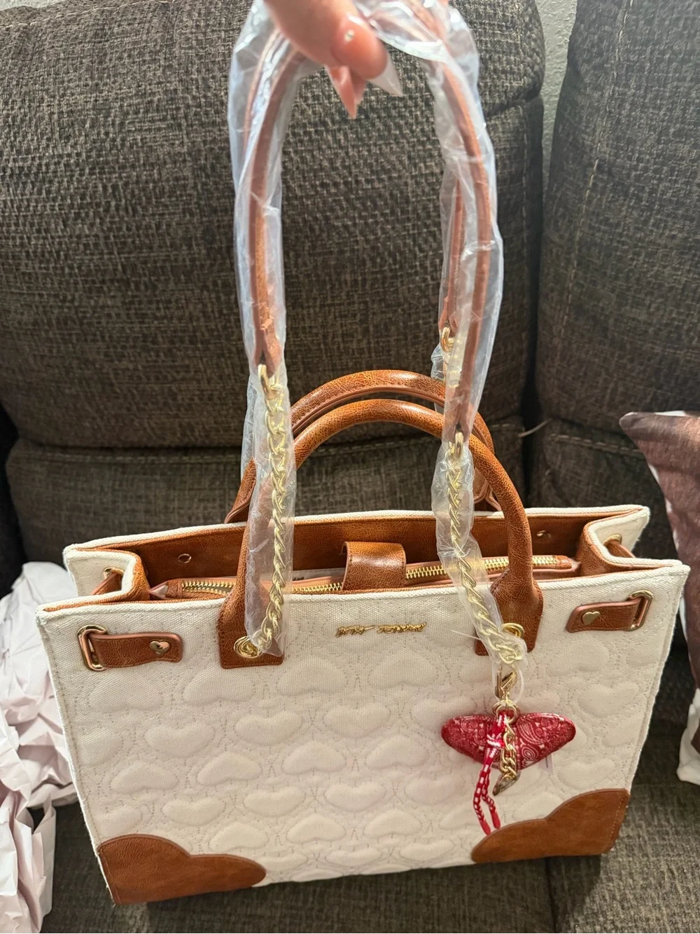 Betsey Johnson XOKIARA Quilted Heart Canvas Tote 🆕